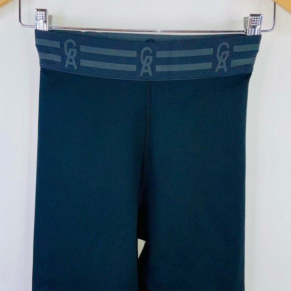 Good American Black The Icon Capri Leggings Crop - Picture 4 of 10